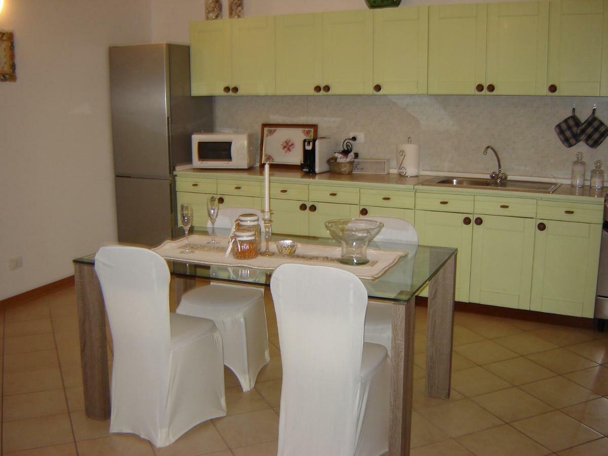 Casa Del Sole Appartamento N° 2 White And Gold Room Gavardo Exterior photo