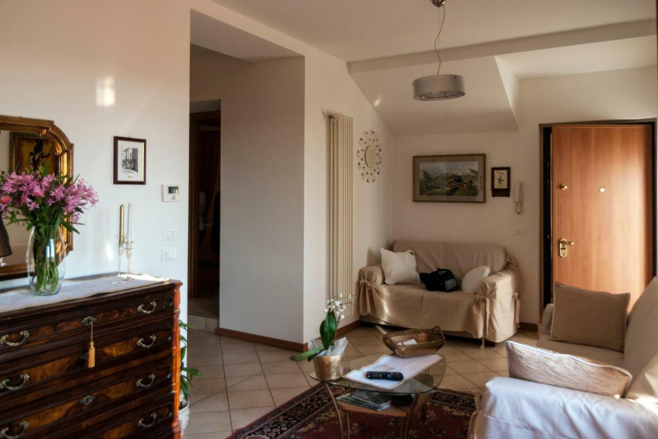 Casa Del Sole Appartamento N° 2 White And Gold Room Gavardo Exterior photo
