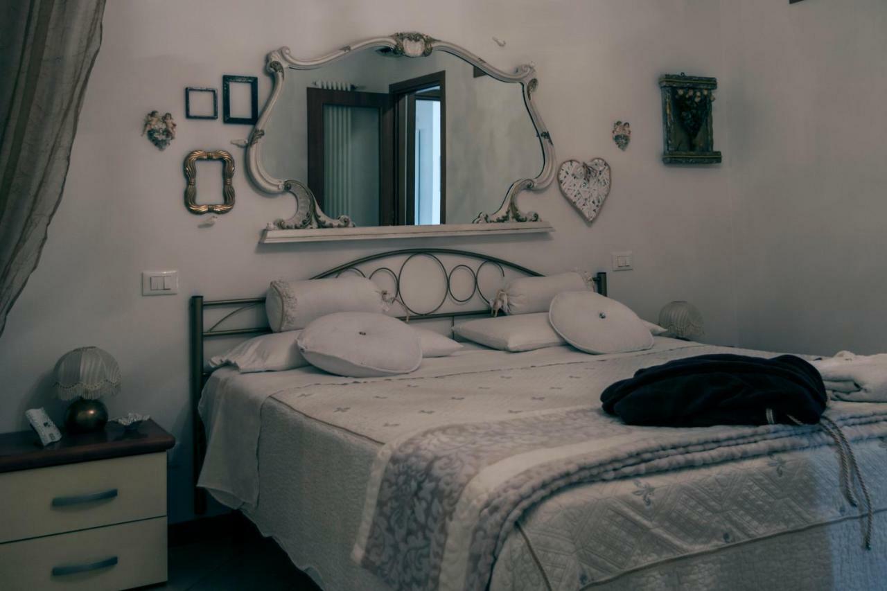 Casa Del Sole Appartamento N° 2 White And Gold Room Gavardo Exterior photo
